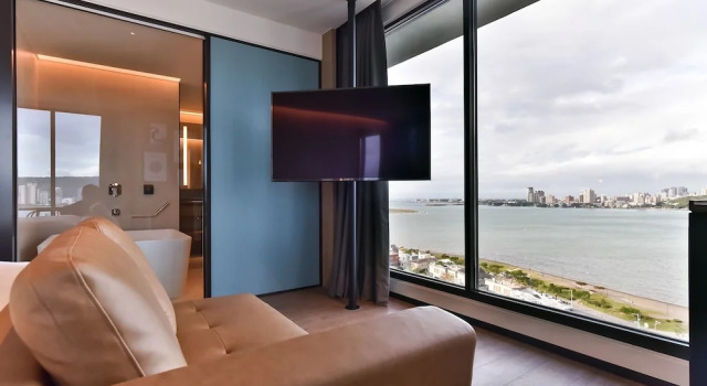 Номер Premium Four Points by Sheraton Taipei Bali