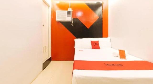 Номер Standard RedDoorz @ Walk Inn Hotel
