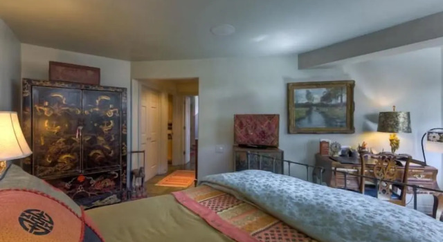 Eclectic on Main Street 2 Bedroom Condo By Accommodations in Telluride