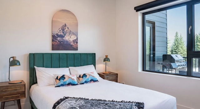 Slopes and Green by Revelstoke Vacations, Buchen Sie Ferienwohnung Revelstoke 