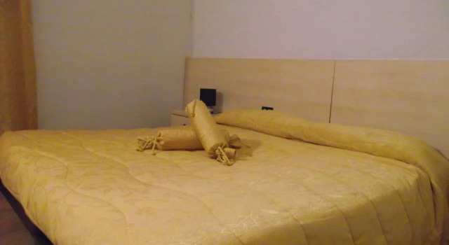 Ma Hotel, Rezervovat Hotel  