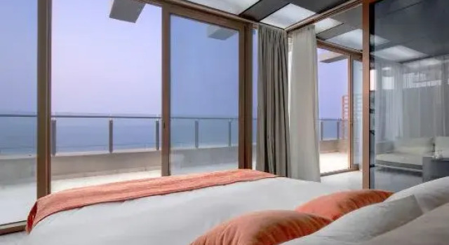 Люкс Deluxe с 2 комнатами с балконом и с видом на море Sea Yoo Apartments