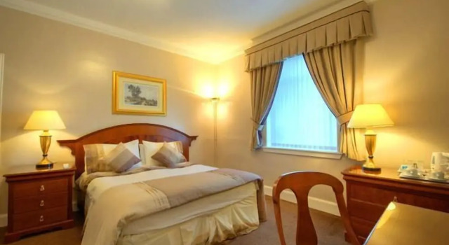 Landmark Guest House, Book Guesthouse Hotels in Islamabad with Parking, Parking