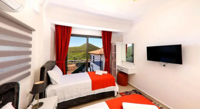 Serene Villa w Private Pool and BBQ in Kas, Забронировать Вилла Отели провинции Антальи с бассейном, Бассейн