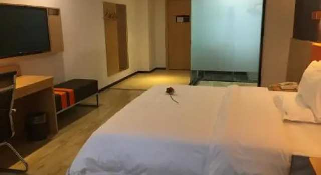 7 Days Premium Hotel Chongqing West Railway Station Baguocheng, Prenota Hotel Chongqing Chongqing Area