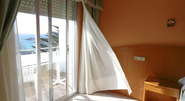 Двухместный номер Standard с балконом и с видом на море Hotel Miramar* Superior