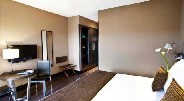 Двухместный номер Hotel Medium Valencia