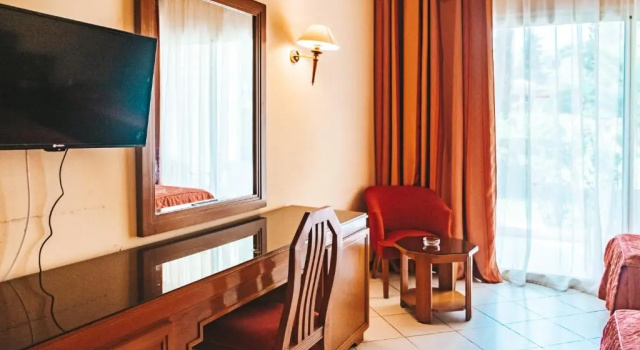 Одноместный номер Standard Marina Palace