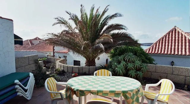 Bahia B: holiday house with two bedrooms and 300 m from the beach, Book Apartment Hotels in Tenerife with Parking, Parking