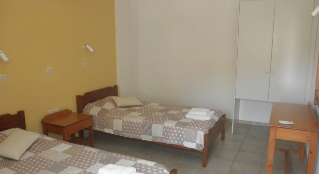 Студия с балконом Anthemis Apartment