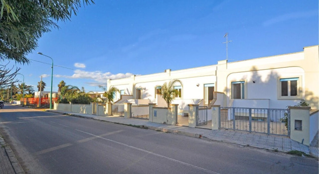 Amazing Apartment in Gallipoli With 2 Bedrooms and Wifi, Buchen Sie Ferienwohnung Apartments in Racale, Ferienwohnung