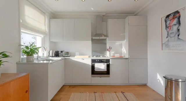 2 Bedroom Apartment Near Ladbroke Grove