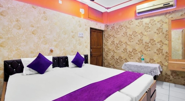 iROOMZ Hotel Anandalok