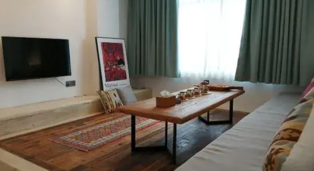 Kending Aiqinghai Hostel
