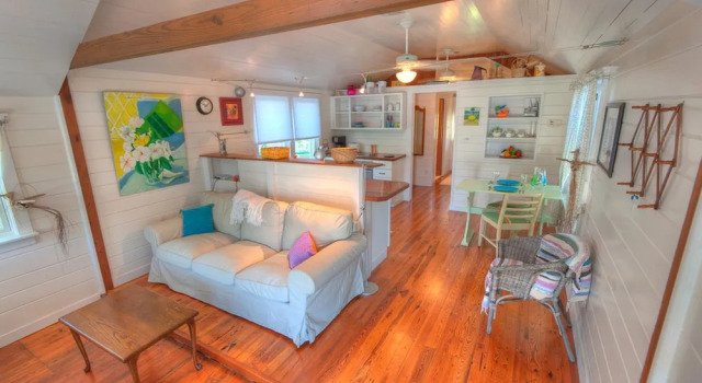 Tuna Cottage Apartment 1, Boek Appartement Cortez Florida