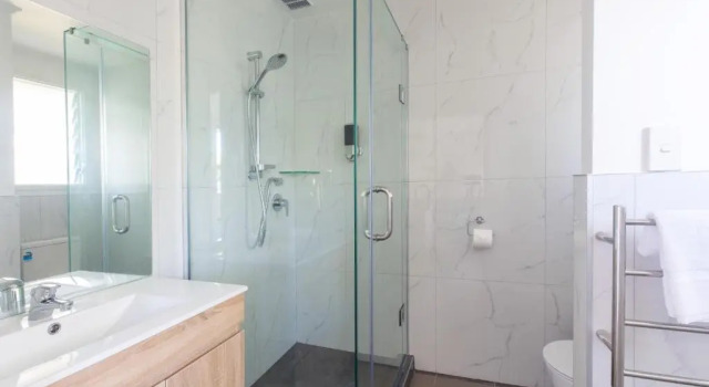Апартаменты с 2 комнатами Lake Breeze Motel