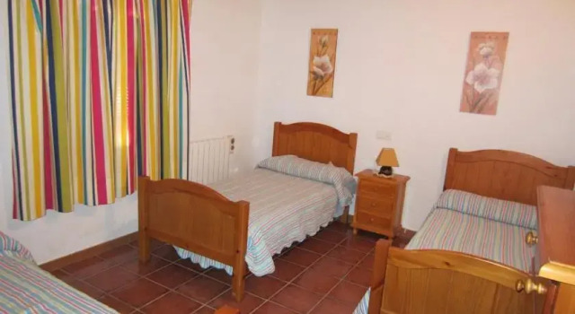 La Puente De Serrato, Rezervați Hotel Serrato Andalucía