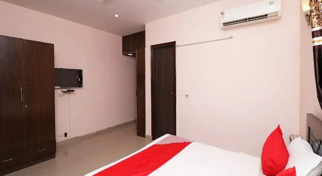 The Repose By OYO Rooms, Varaa Hotelli Gurgaon 