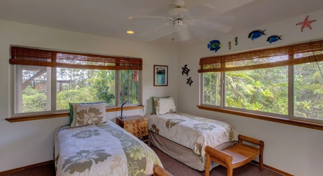 Maluhia Hale 3 Bedroom Home by RedAwning