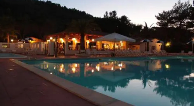 Villaggio Arco Naturale Club