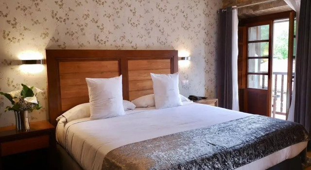 Akla Hotel Suites Valles Pasiegos, Rezervasyon Otel Saro otoparklı oteller, Otopark