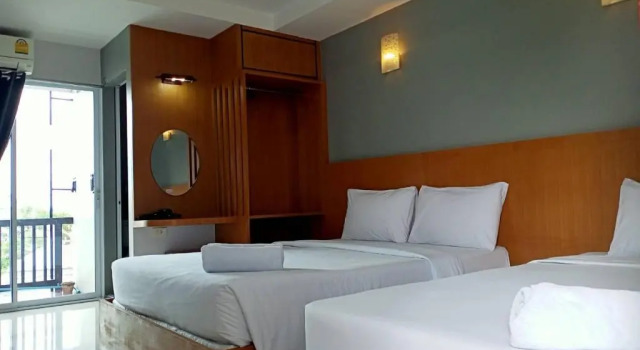 Трёхместный номер Standard с балконом AtMe2 Hotel