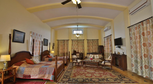 Люкс Royal Roop Niwas Kothi Hotel
