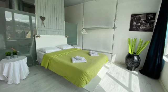 Апартаменты с 3 комнатами Red Grey Loft