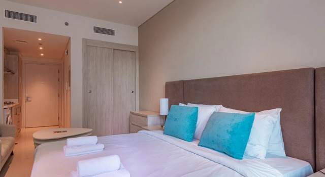 Апартаменты Chic Palm Studio with Infinity Pool