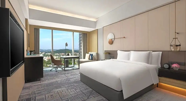 Двухместный номер Standard Crowne Plaza Jiangmen Binjiang by IHG