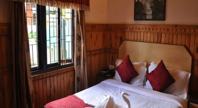 Pine Borough Inn, Забронировать Отель Отели штата Тамилнада с завтраком, Завтраки