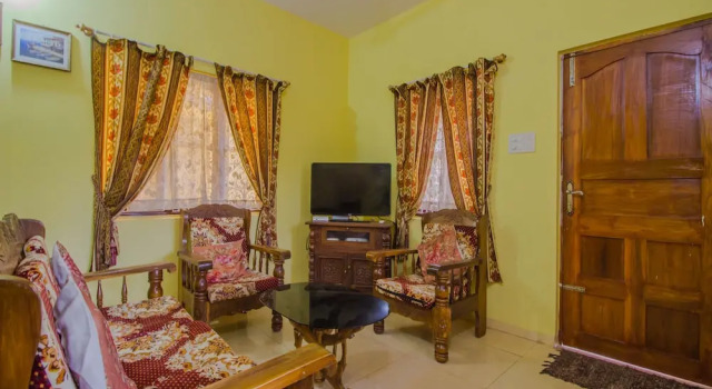 OYO 12864 Home Pool Facing 3BHK Beatlbatim