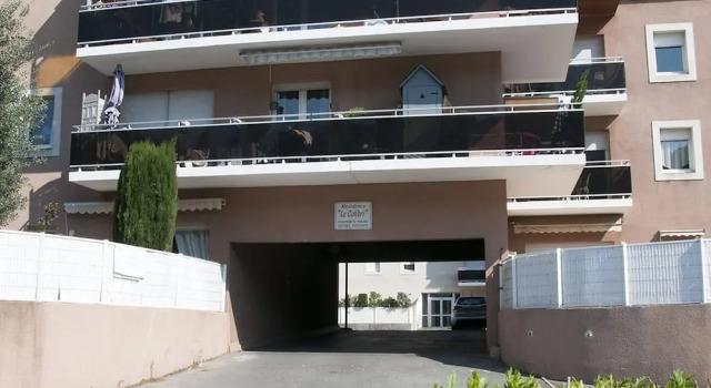 BlueBird, Rezerwuj Hotel Hotele w Cavaillon z parkingiem, Parking