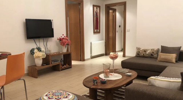 Spacious & Secure & Jacuzzi, Buchen Sie Ferienwohnung Hotels in Tunis mit Parkplatz, Parkplätze