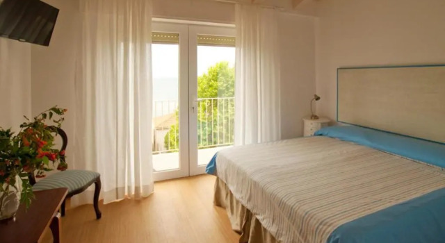 B&B Viale Italia 22, Забронировать Отель «постель и завтрак» Фоллоника Побережье Мареммы