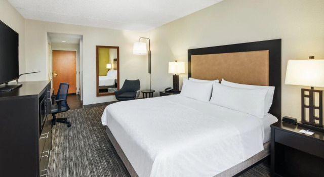 Двухместный номер Standard Holiday Inn Express & Suites Jacksonville South East - Medical Center Area by IHG