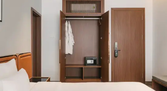 Полулюкс San Seize Hanoi Hotel