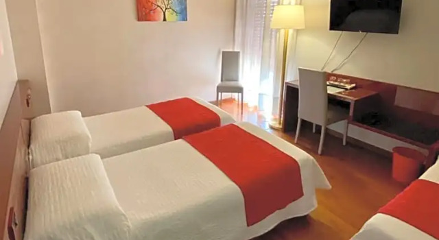 Трёхместный номер Standard Hotel Master