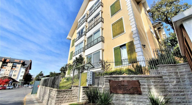 Apto De Luxo A 250Mts Rua Coberta, 2 Suites, Mobiliado E Equipado (205)