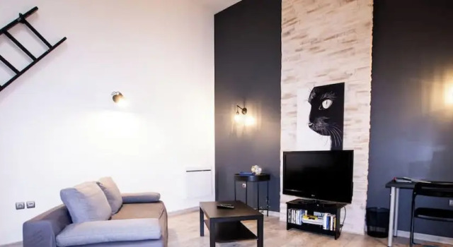 Le Grenier Wifi 2 Pers Centre Ville Bollaert, Varaa Hotelli Lens 