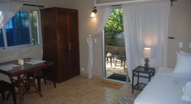 Студия E&J Boutique Residences