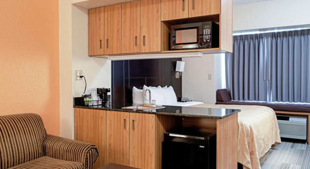 Двухместный люкс Quality Inn & Suites Robbinsville
