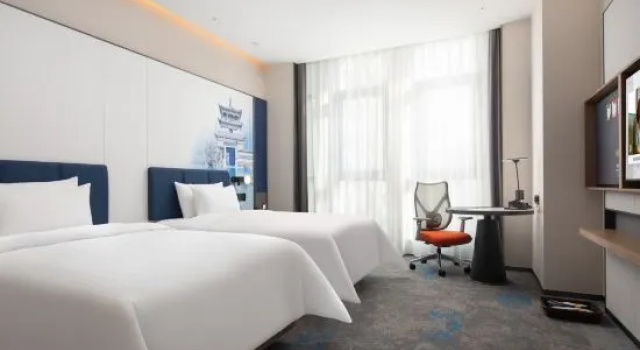 Superior cameră Hampton by Hilton Langfang