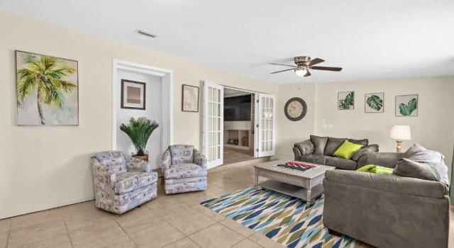 Family Getaway Pool Patio Fire Pit Walk To The Beach, Reserva ahora Hotel Satellite Beach Space Coast