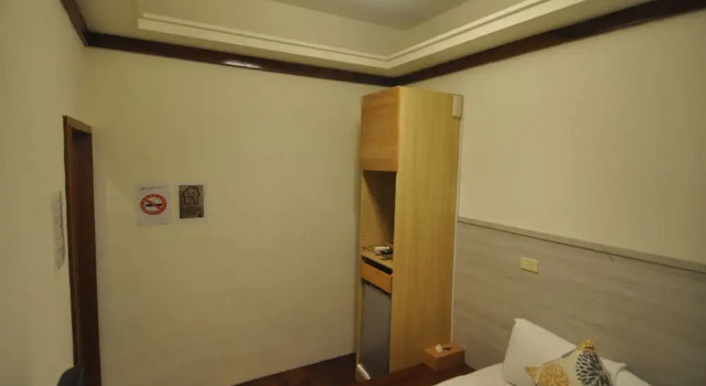 Люкс Comfort с 5 комнатами с балконом Yingxia Kening