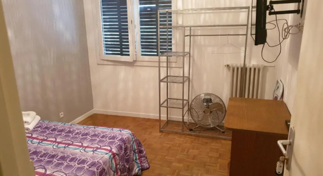 Номер Standard NEW CHEAP PRIVATE ROOM, KITCHEN , OVERWIEUW sea,TRAM on spot, 12 minutes from nice train station with tram , beach in 17 min tram , CHAMBRE PRIVÉE pas cher, cuisine équipée , tram sur place, APERÇU mer, 12 min de la gare de Nice avec le tram, 17 min plage