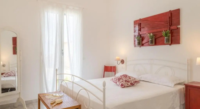 B&B Casa del Faro SanVallero Adults Only, Забронировать Отель «постель и завтрак» Отели в центре Портопало, в центре