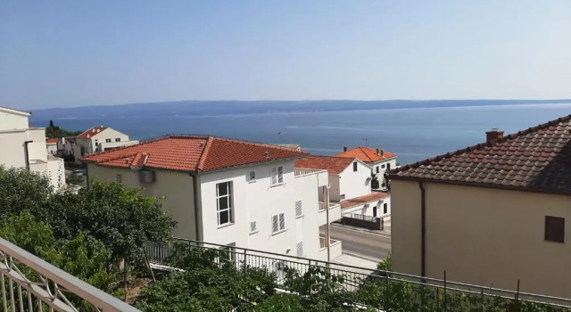 Апартаменты с 3 комнатами с балконом и с видом на море Apartments Vinka
