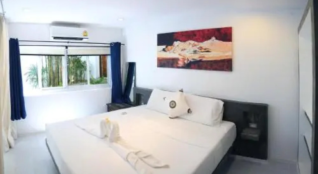 ''chaweng modern villas'' studio 2, Забронировать Отель Отели Чавенг с парковкой, рядом с Театр Самуи, Чавенг, Парковка