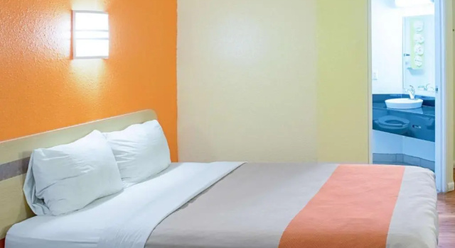 Четырёхместный номер Standard Motel 6-Seymour, IN - North